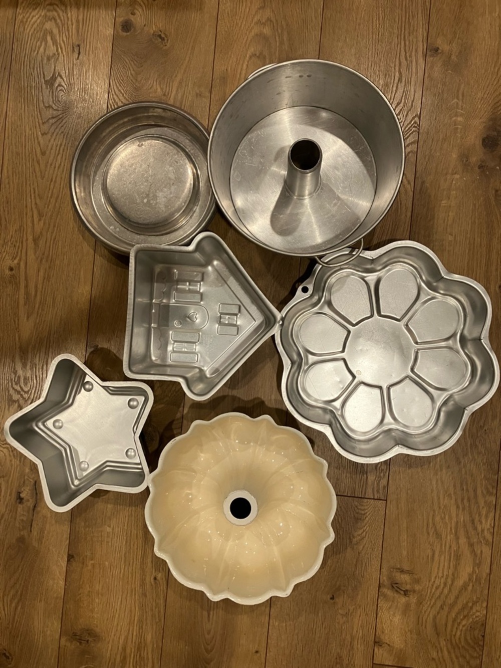Assorted Bakeware Bundle